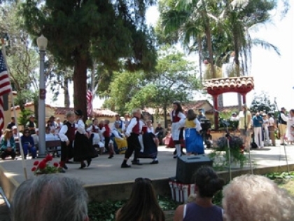 House of Sweden Lawn Program